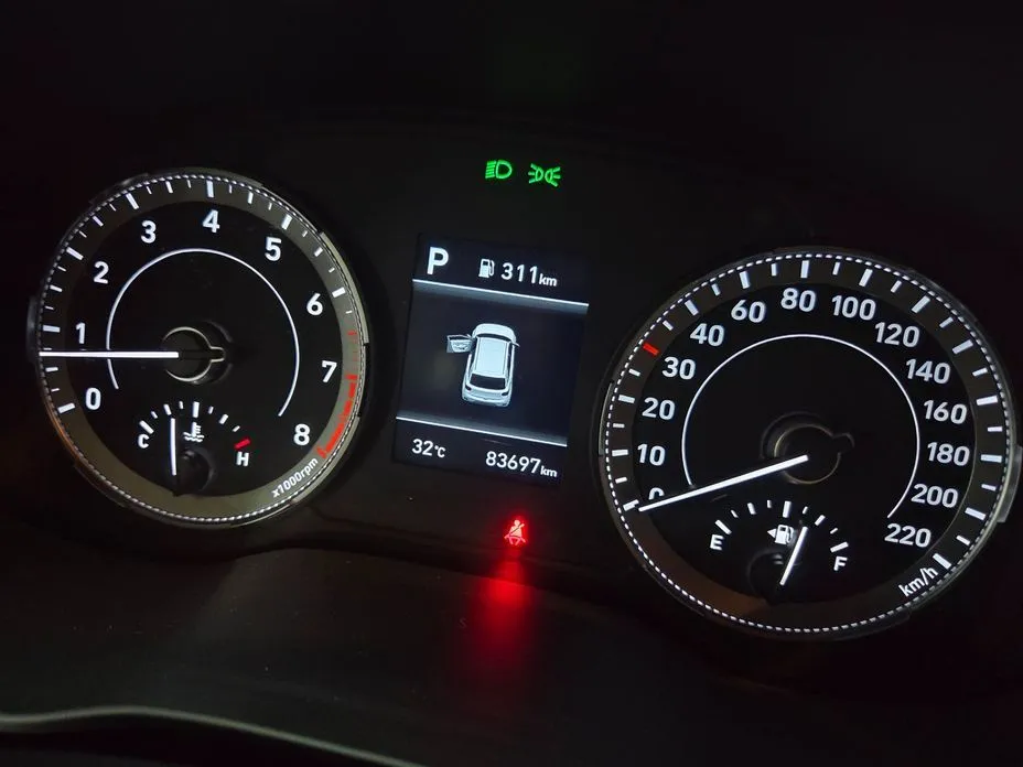 Hyundai Venue — фото 2