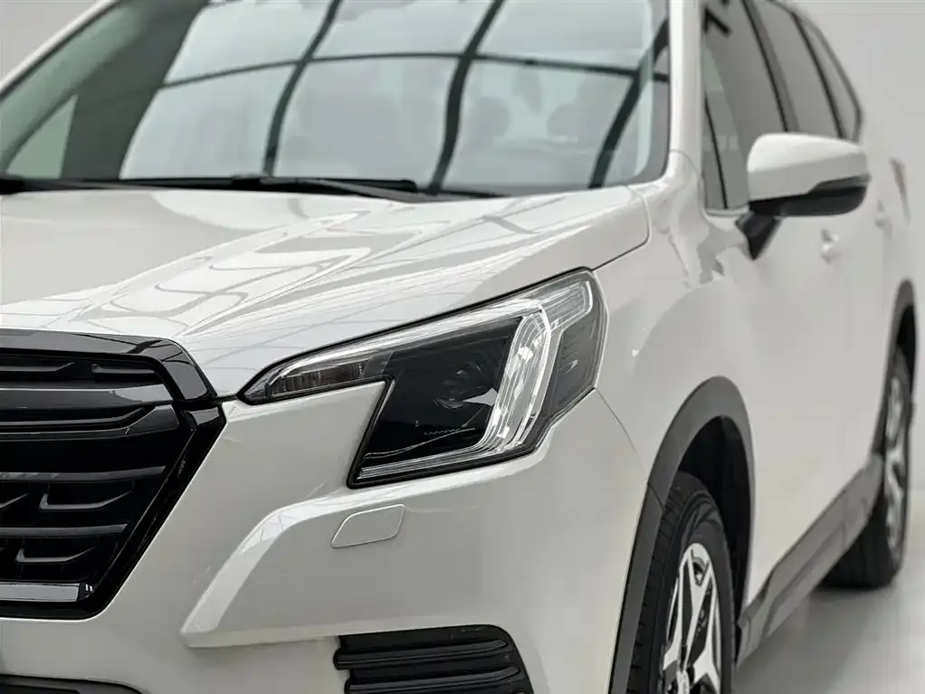 Subaru Forester — фото 7