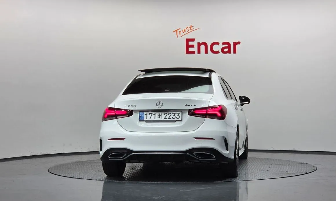 Mercedes-Benz A-Class — фото 6