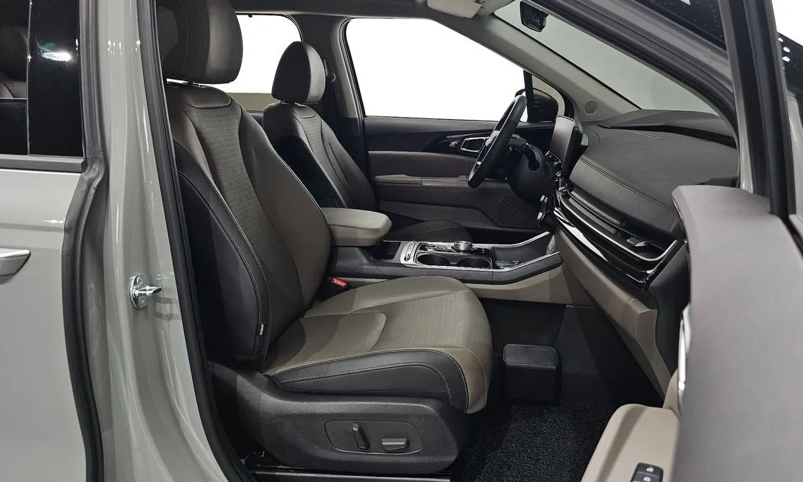 Kia Carnival — фото 10