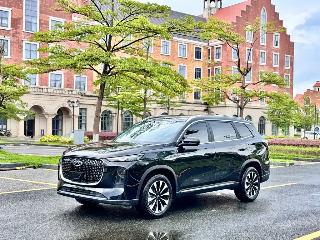Chery Tiggo 8 PLUS — фото 1