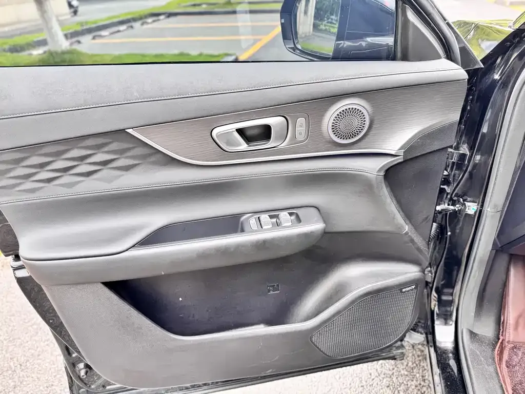 Chery Tiggo 8 PLUS — фото 3