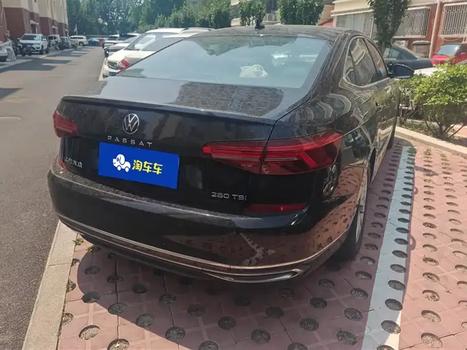 Volkswagen Passat — фото 5