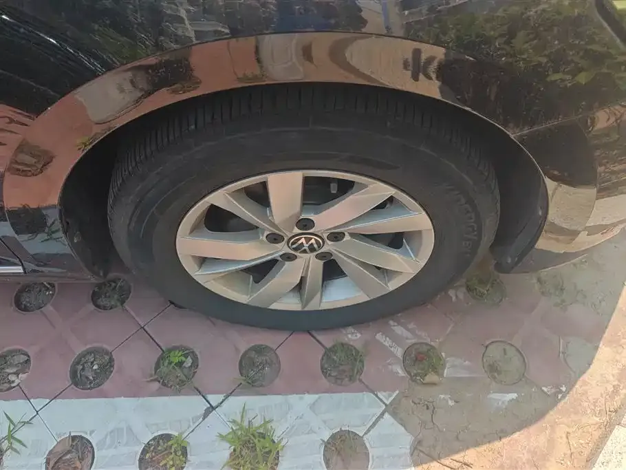 Volkswagen Passat — фото 10