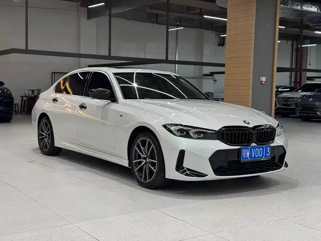 BMW 3 Series — фото 1