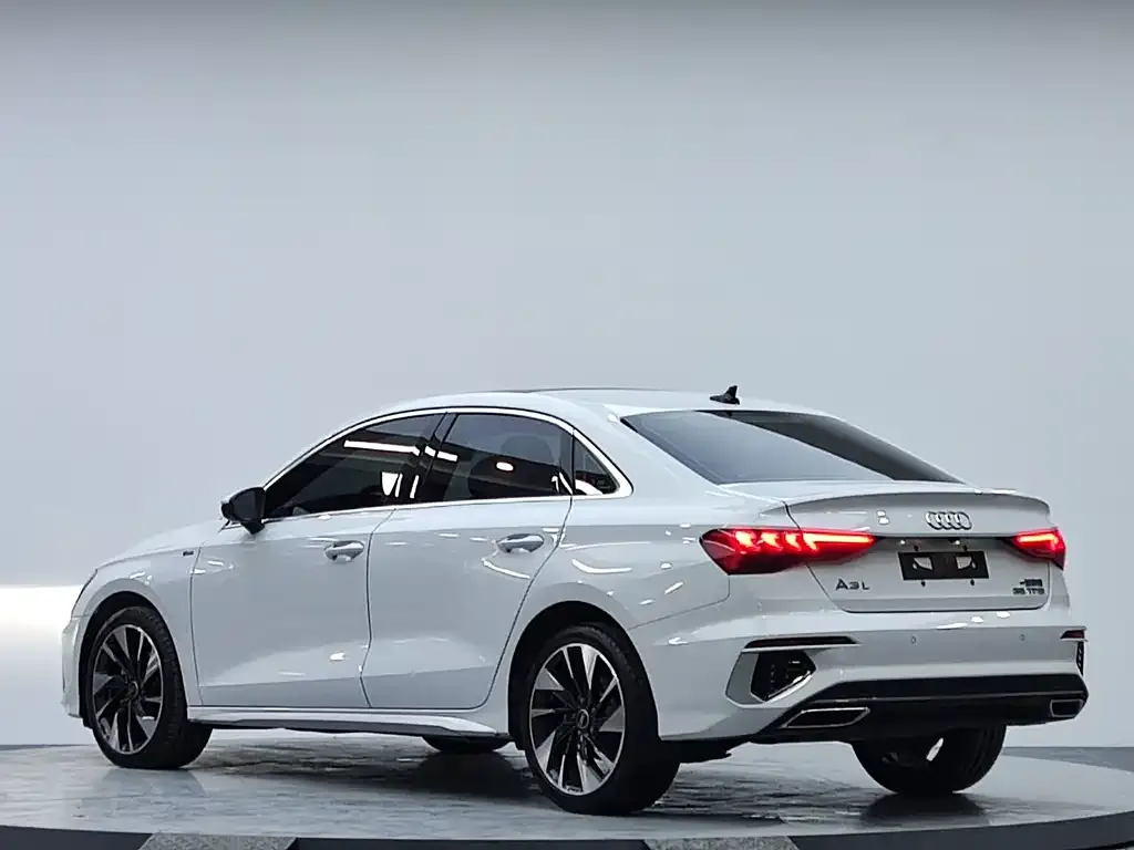 Audi A3 — фото 5