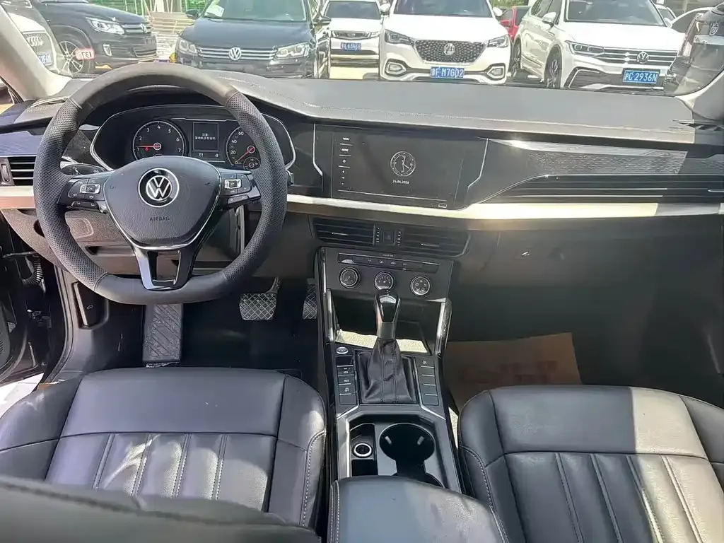 Volkswagen Passat — фото 2