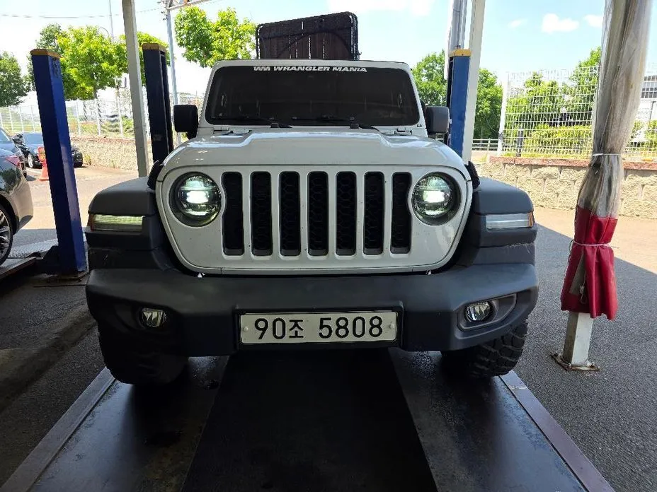 Jeep Gladiator — фото 1
