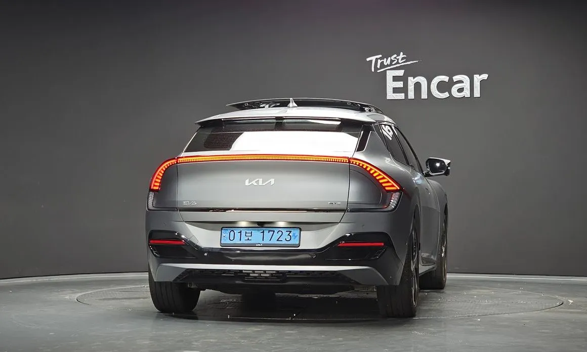 Kia EV6 — фото 5