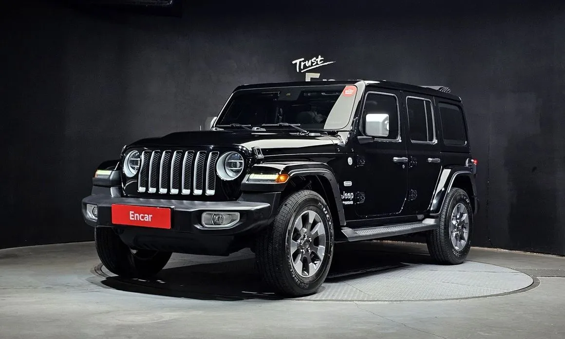 Jeep Wrangler — фото 1