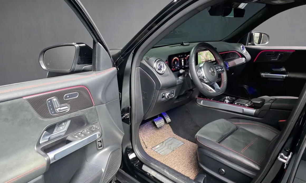 Mercedes-Benz GLB-Class — фото 10