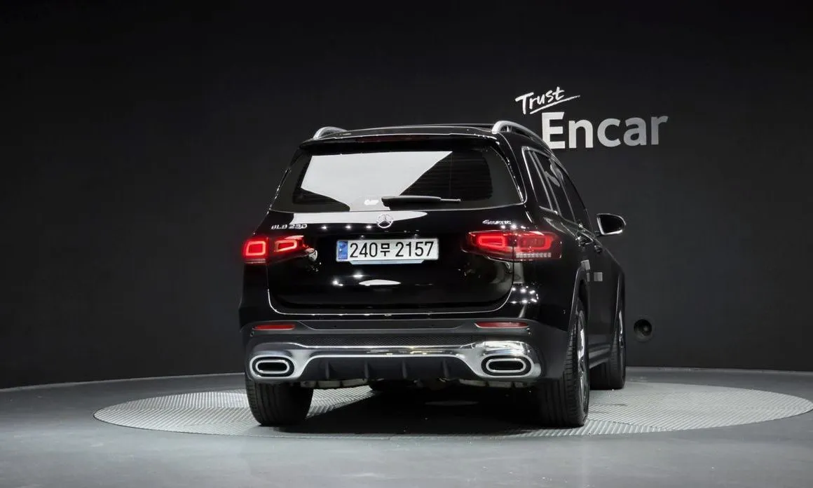 Mercedes-Benz GLB-Class — фото 2