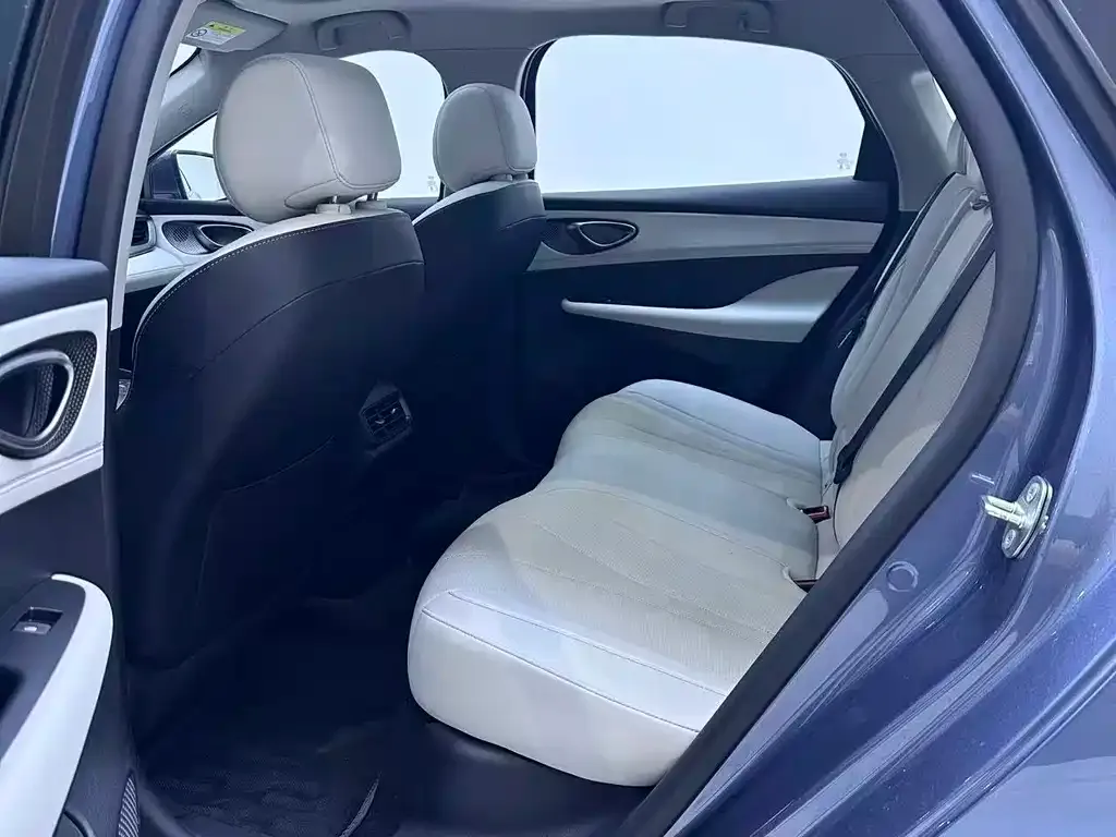 BYD Seal 05 DM-i — фото 4