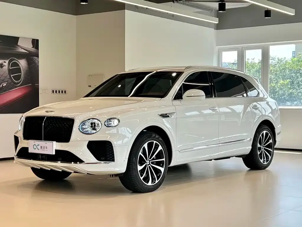 Bentley Bentayga — фото 1