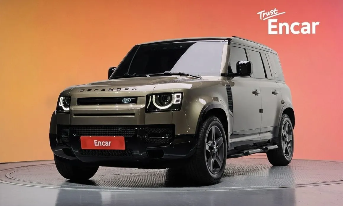 Land Rover Defender — фото 1
