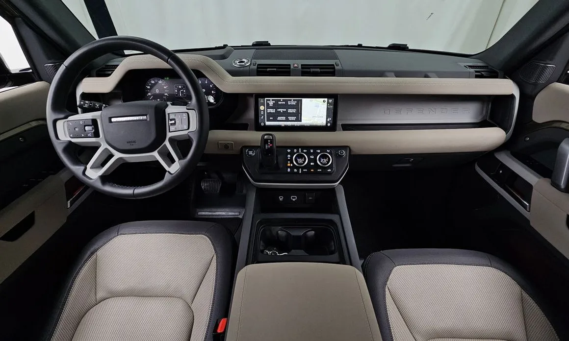 Land Rover Defender — фото 7