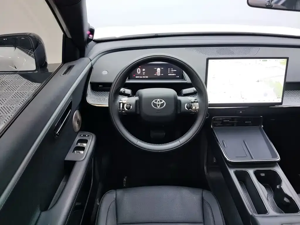 Toyota Platinum 3X — фото 10