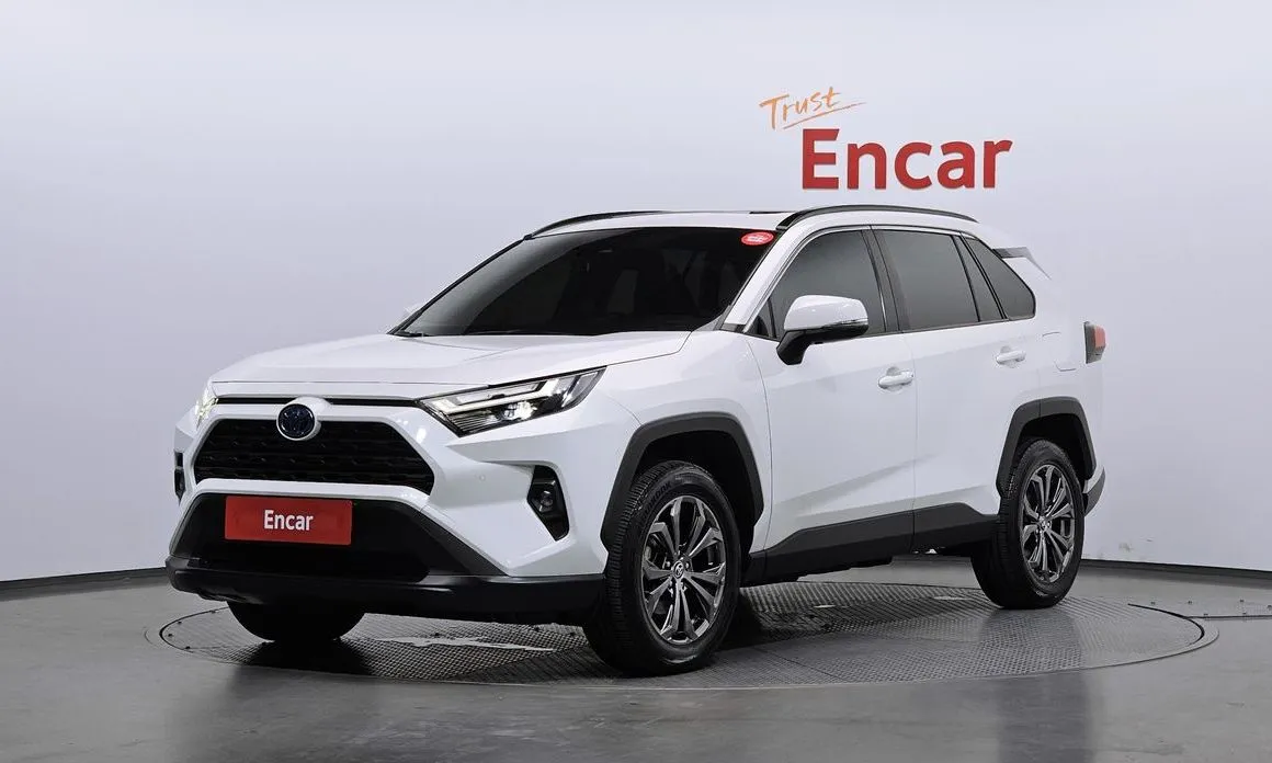 Toyota RAV4 — фото 1