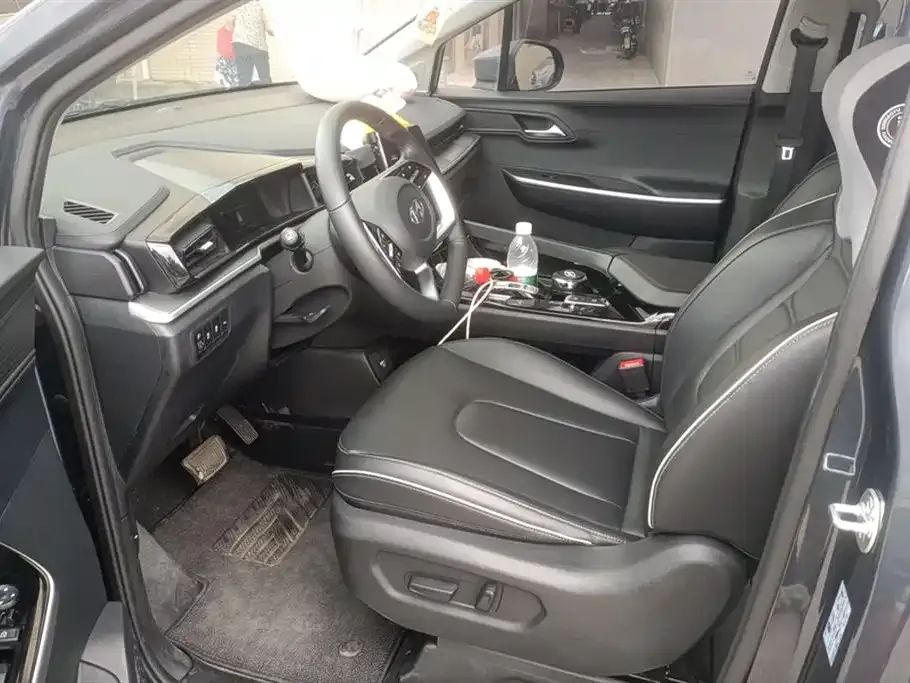 Hyundai Custo — фото 10