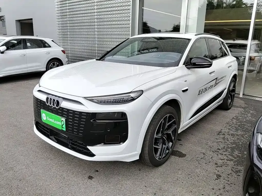 Audi Q6L e-tron — фото 10