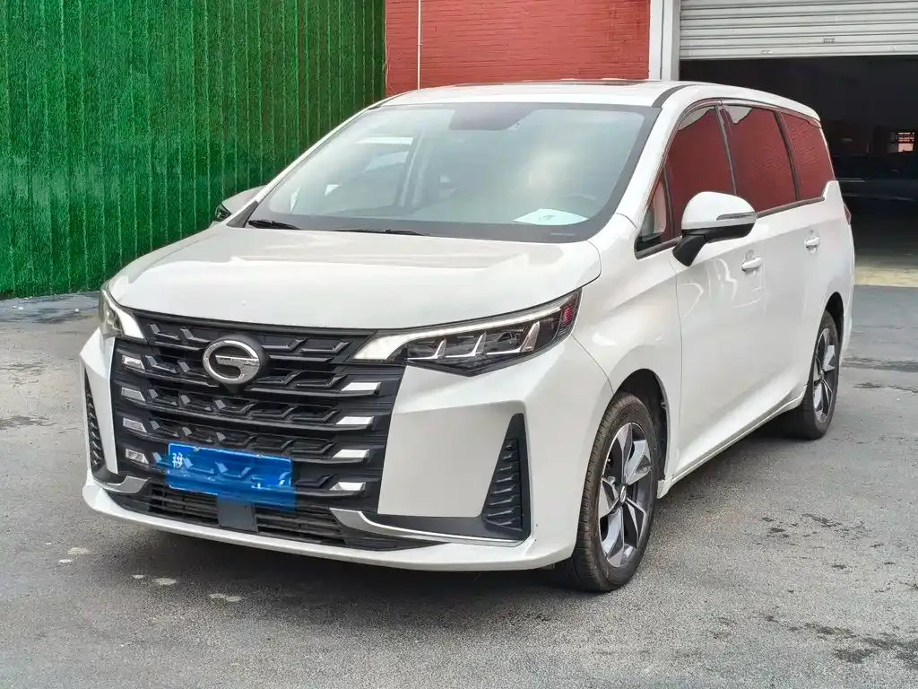 GAC Motor Trumpchi M6 — фото 1
