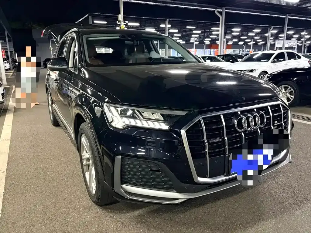 Audi Q7 — фото 8