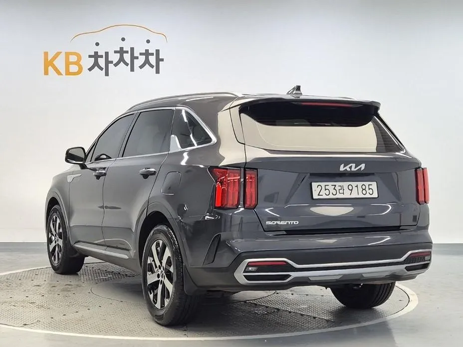 Kia Sorento — фото 5