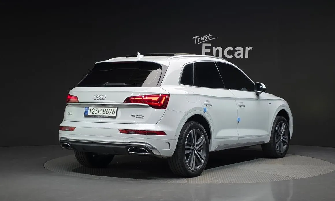Audi Q5 — фото 10