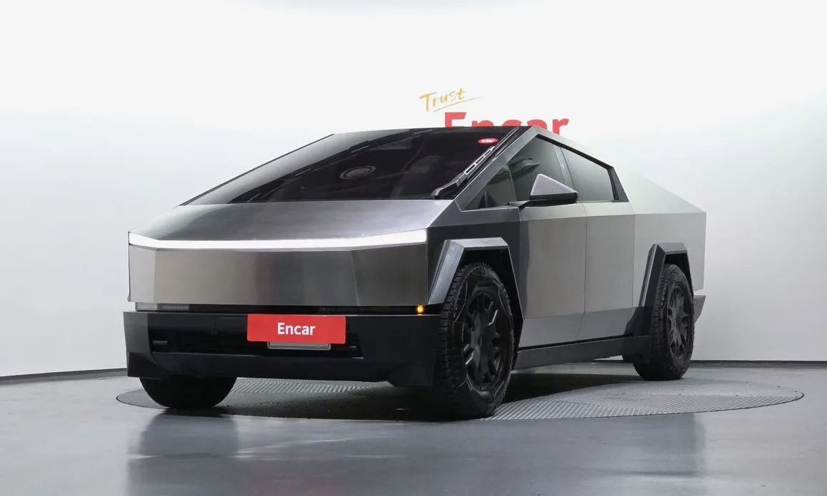 Tesla Cybertruck — фото 1