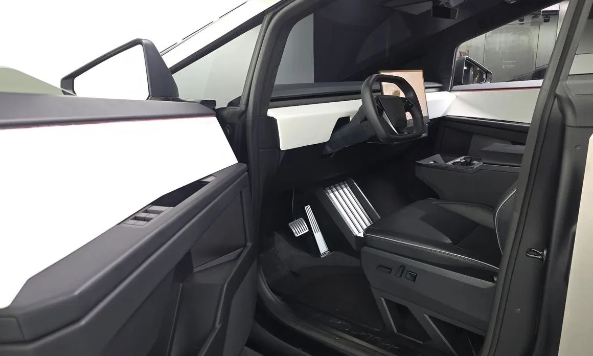 Tesla Cybertruck — фото 7