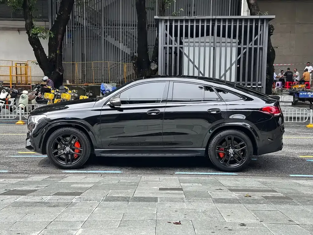 Mercedes-Benz GLE Coupe AMG — фото 7