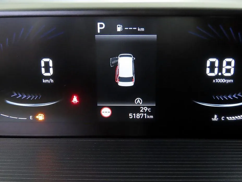 Hyundai Staria — фото 2