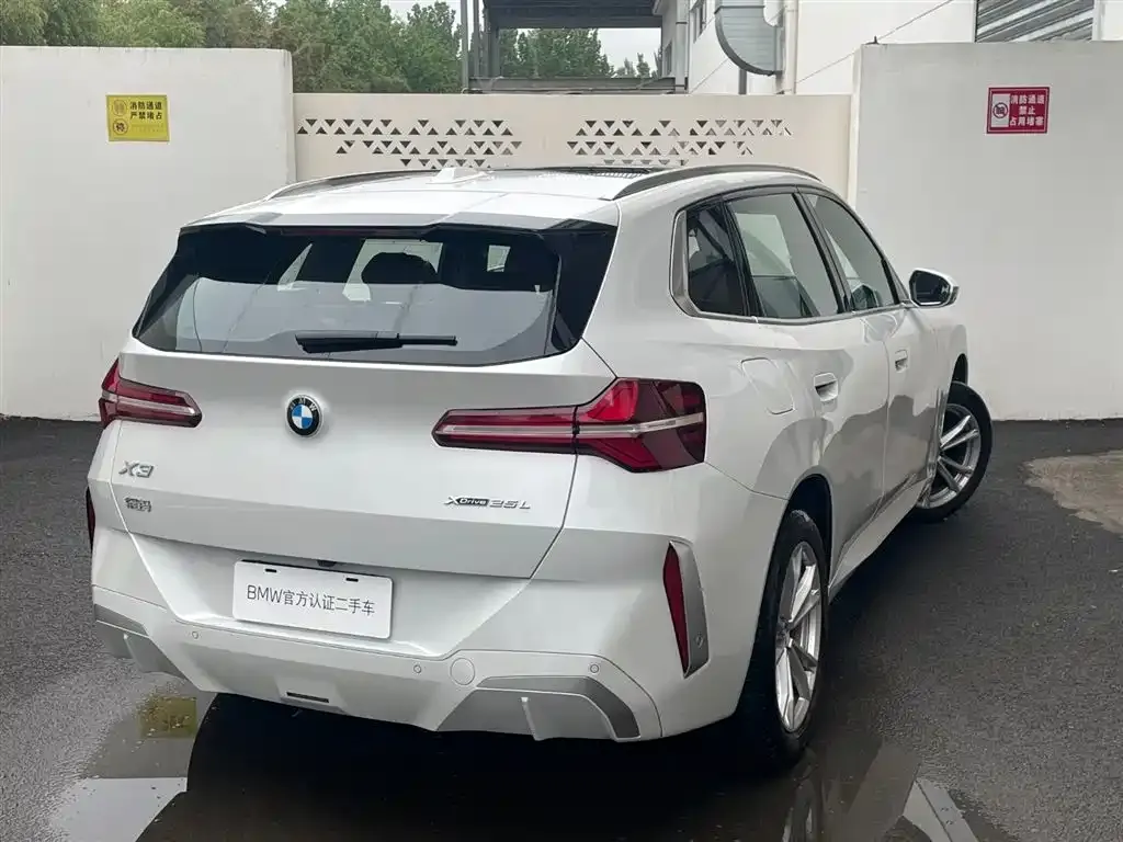 BMW X3 — фото 9