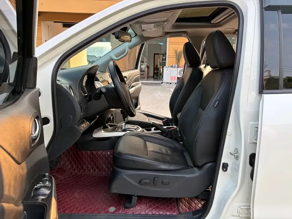Nissan Terra — фото 2