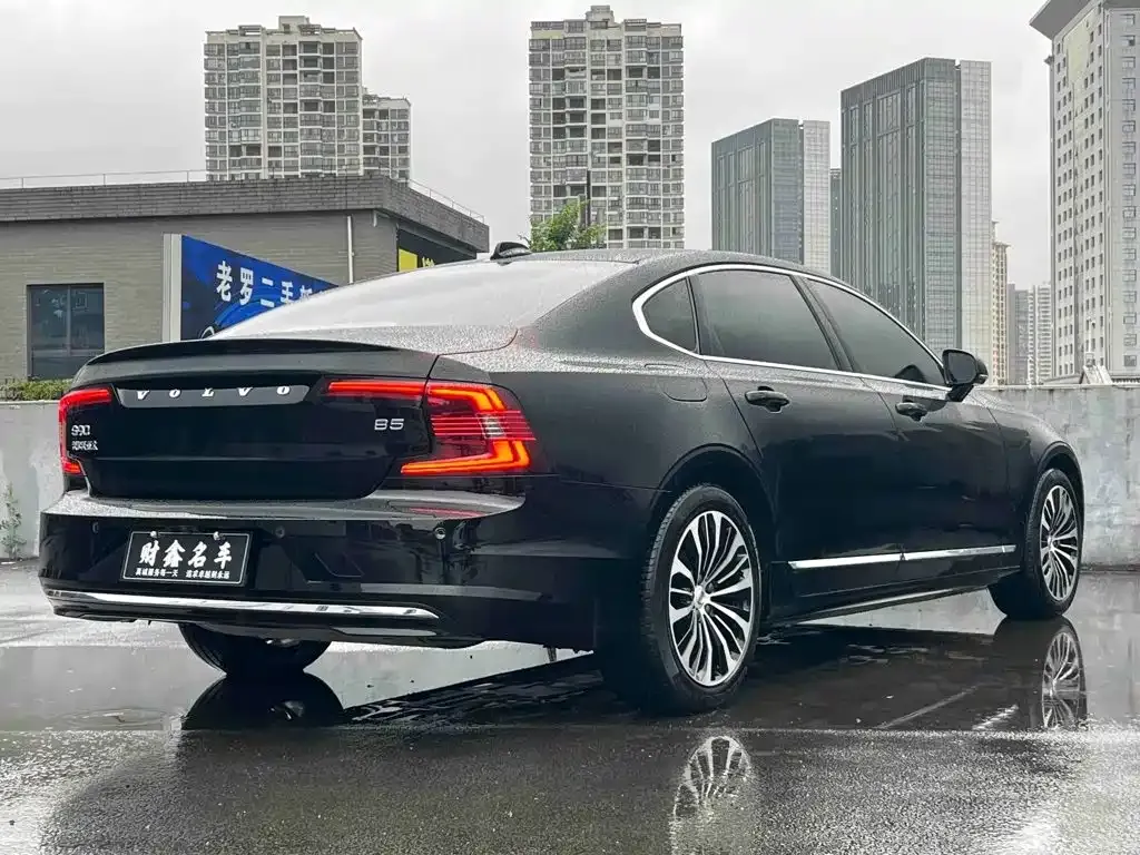 Volvo S90 — фото 9