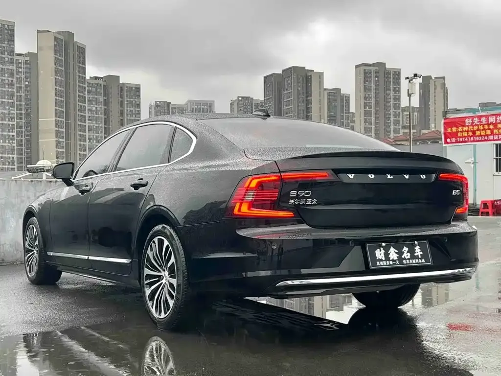 Volvo S90 — фото 6