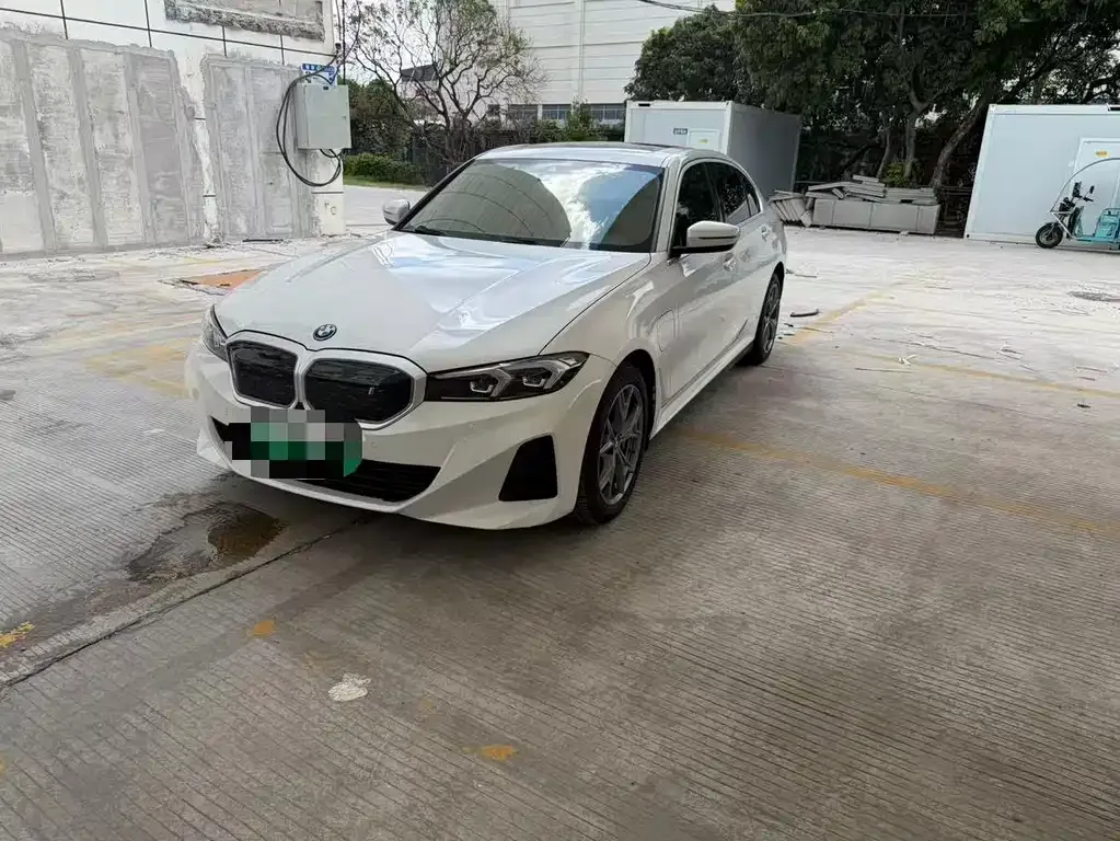 BMW i3 — фото 1