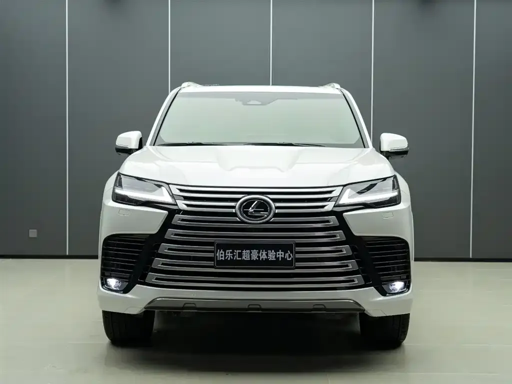 Lexus LX — фото 6