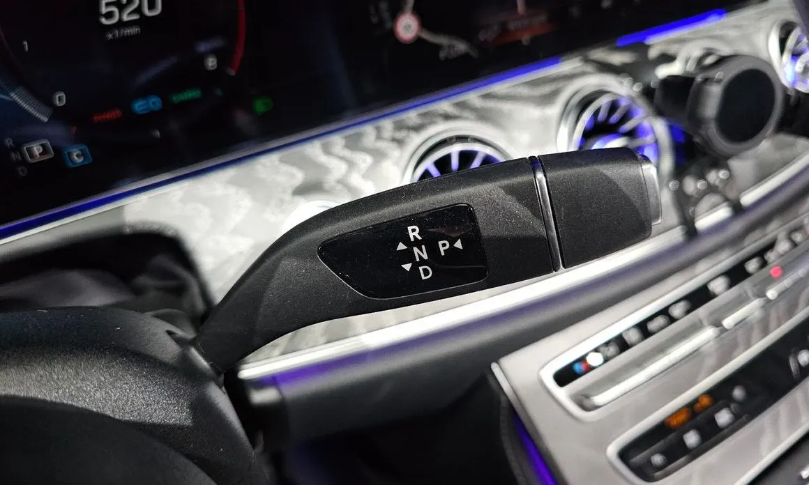 Mercedes-Benz CLS-Class — фото 10