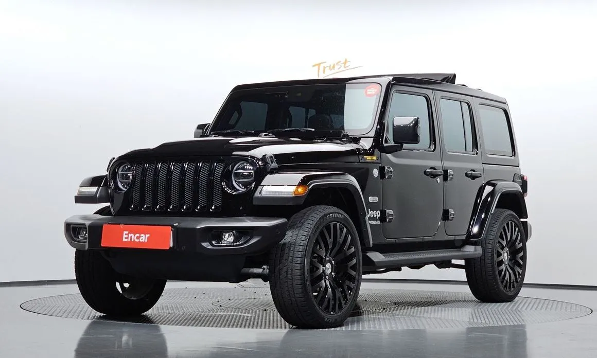 Jeep Wrangler — фото 1