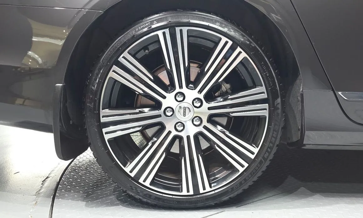Volvo S90 — фото 10