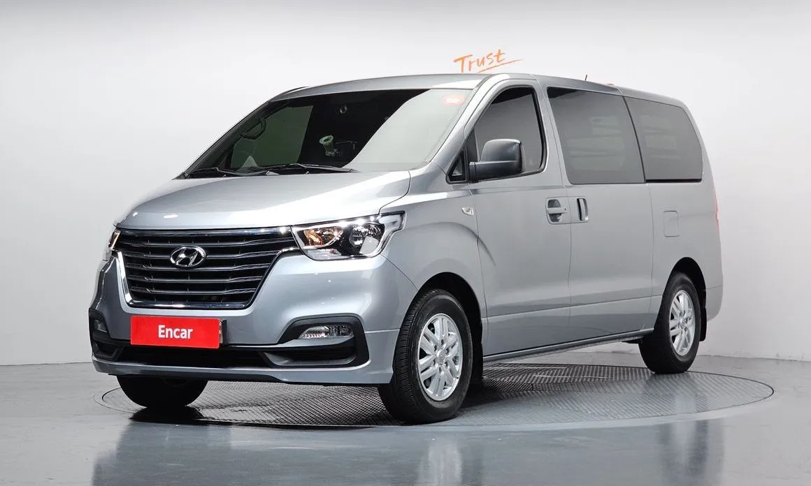 Hyundai Starex — фото 1