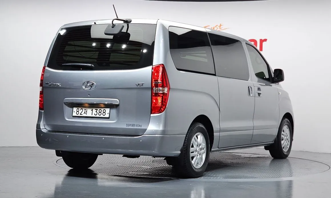 Hyundai Starex — фото 9
