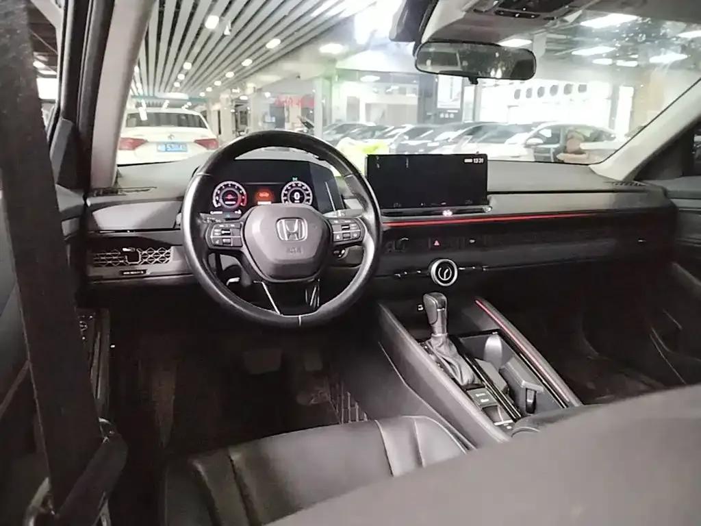 Honda Accord — фото 2