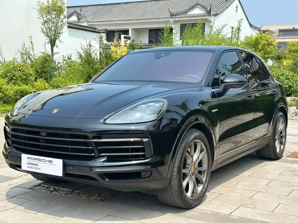 Porsche Cayenne Hybrid — фото 1