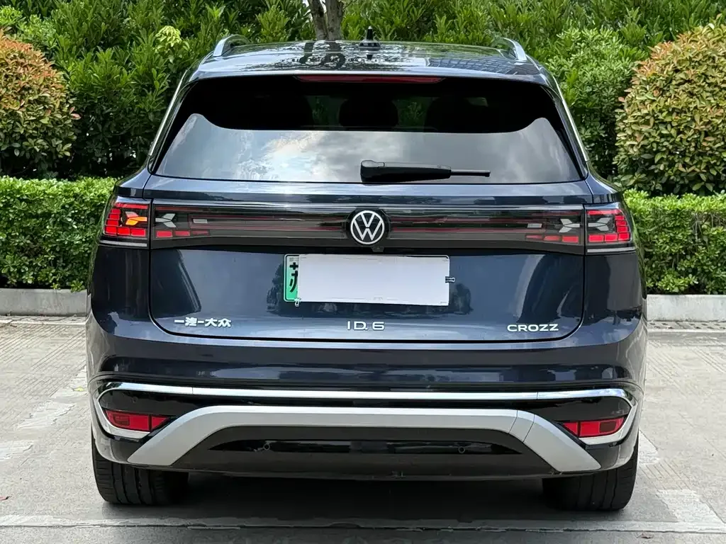 Volkswagen ID.6 Crozz — фото 10