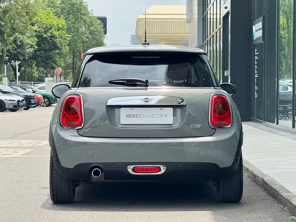 MINI Cooper (3-door) — фото 2
