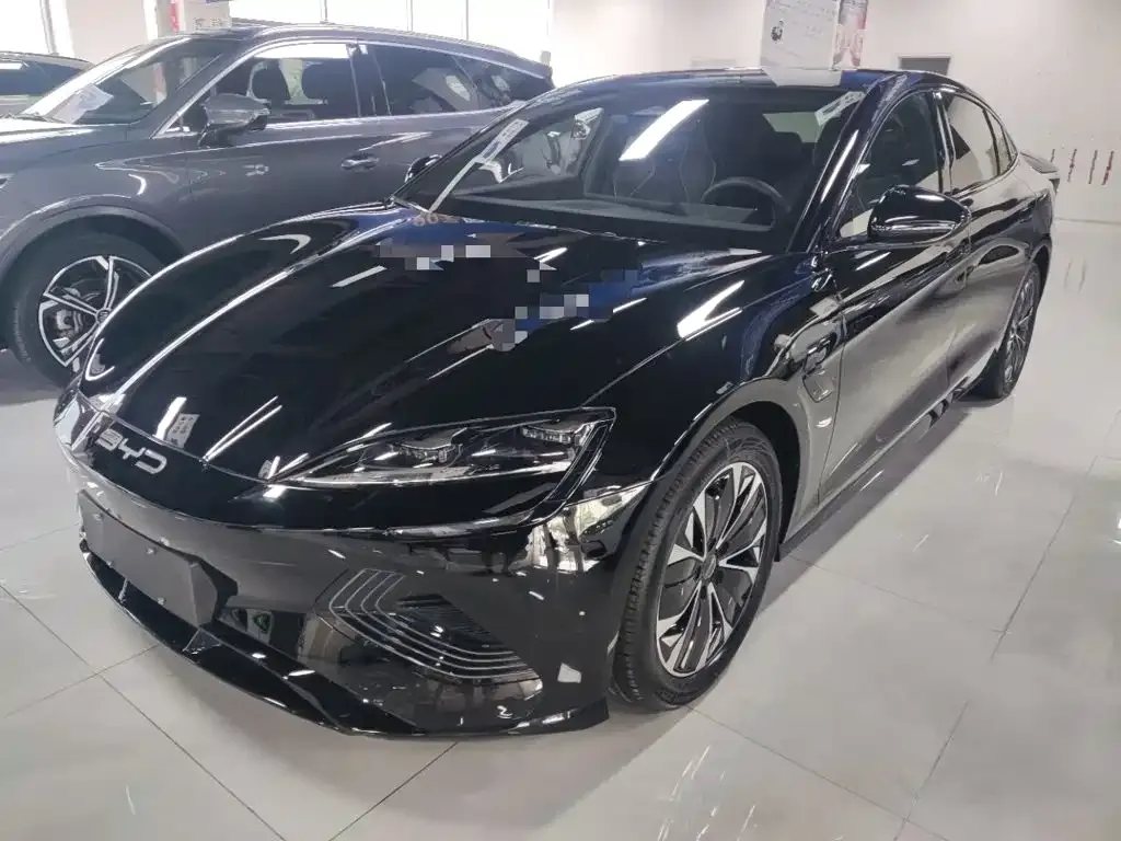BYD Seal — фото 1