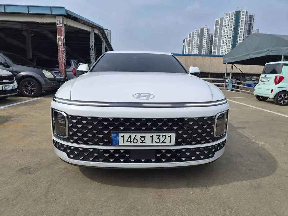 Hyundai Grandeur — фото 1