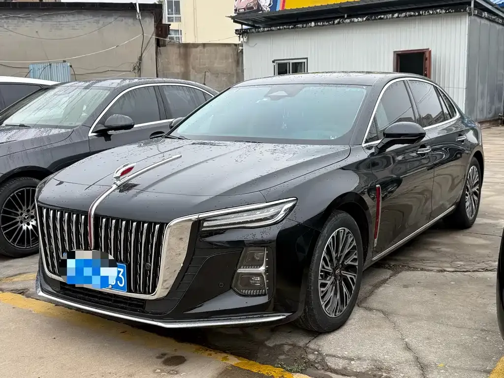 Hongqi H5 — фото 1